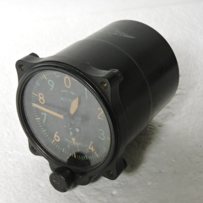 Altimeter, Sensitive, AN-5728, 35,000 ft, US Navy WWII 209-02, R88-A-300