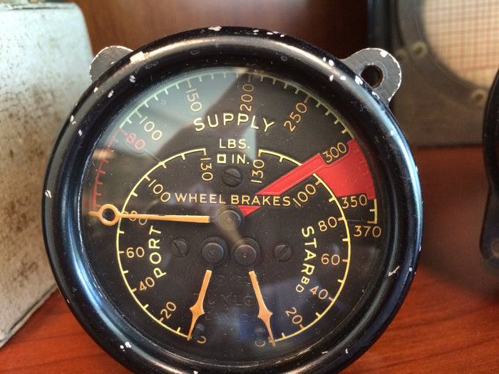 Brake Pressure Triple Gauge, AHO 1235, Royal Canadian Air Force