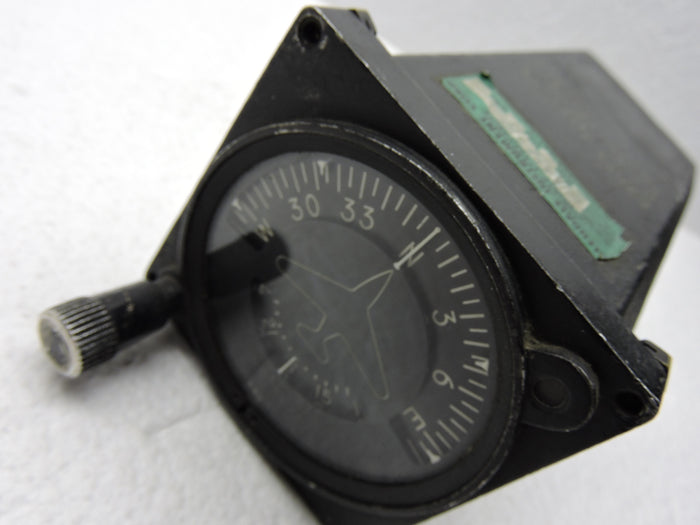 Gyrosyn Induction Compass / Directional Indicator Sperry 653894 B-52