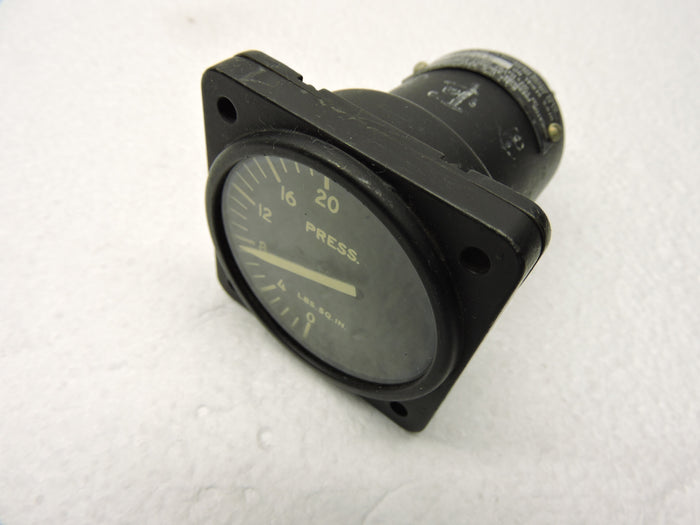 Pressure Gauge, 20PSI, PN 6400-C4B1-A5, Bureau of Aeronautics, US Navy