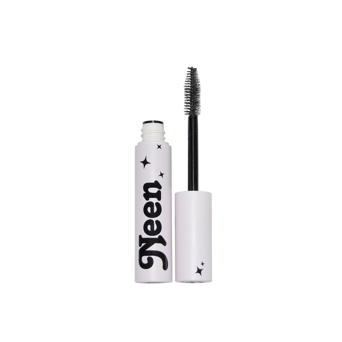 Pretty Extra Mascara