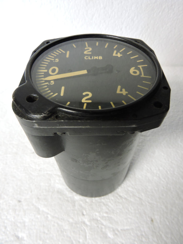 Rate of Climb / Vertical Air Speed Indicator F-86F Sabrejet AN-5825-7
