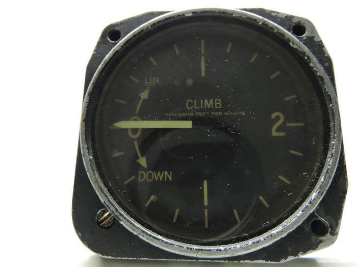 Rate of Climb / Vertical Airspeed Indicator Pioneer 1625-1Q-C1
