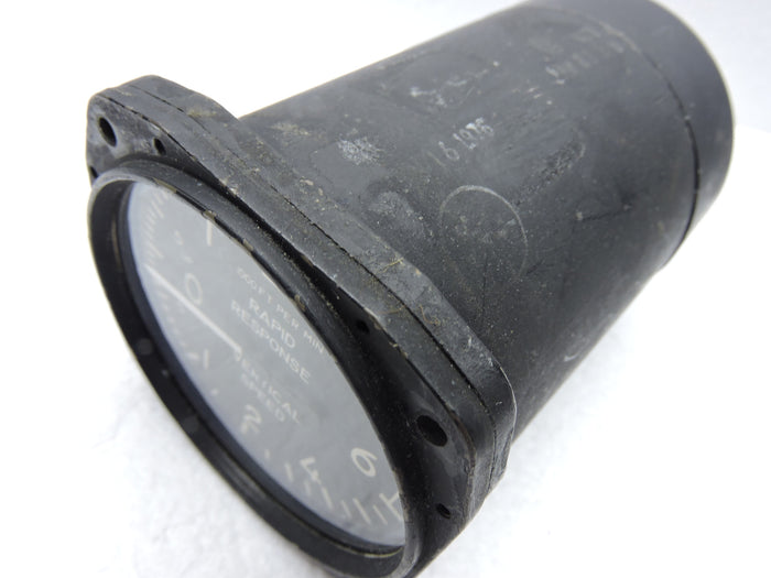 Rate of Climb/Vertical Air Speed Indicator 0-6000 Ft/Min Aerosonic RC60V10 for Cessna