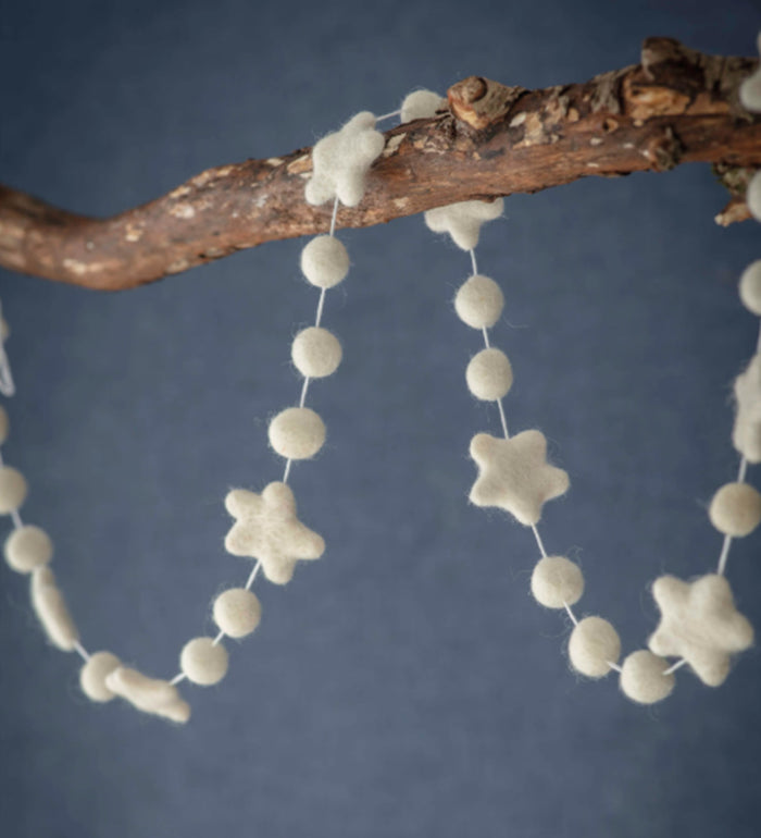 Star & Pom Pom Garland
