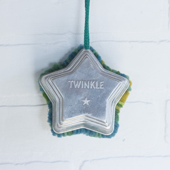 "Twinkle" Star Puff Ornament | Green 1